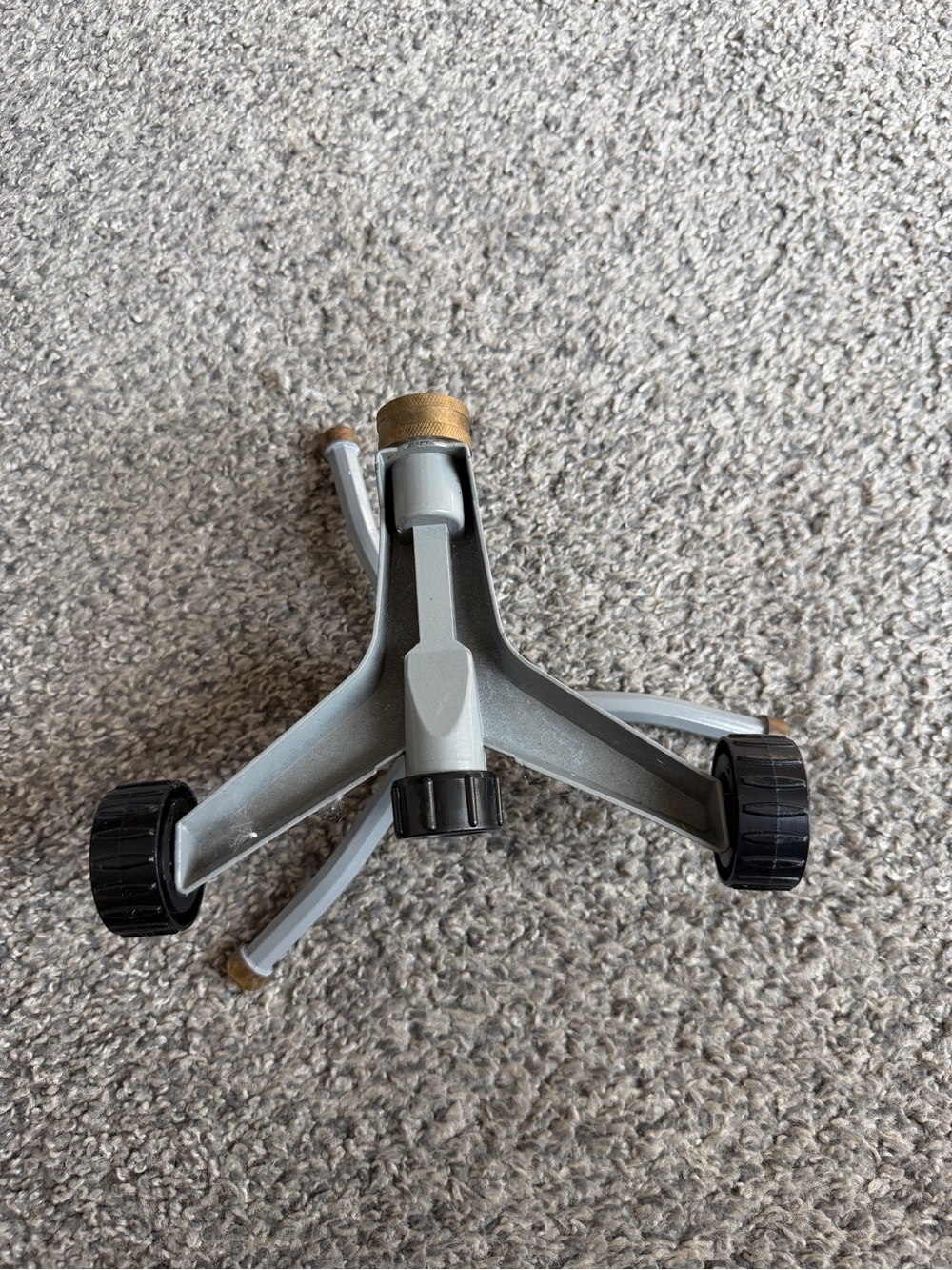 Gray and Gold Oscillating Lawn Sprinkler with Wheels - Picture 4 of 12